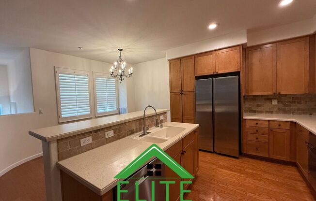 Prime location in Communications Hill with views and commuter appeal