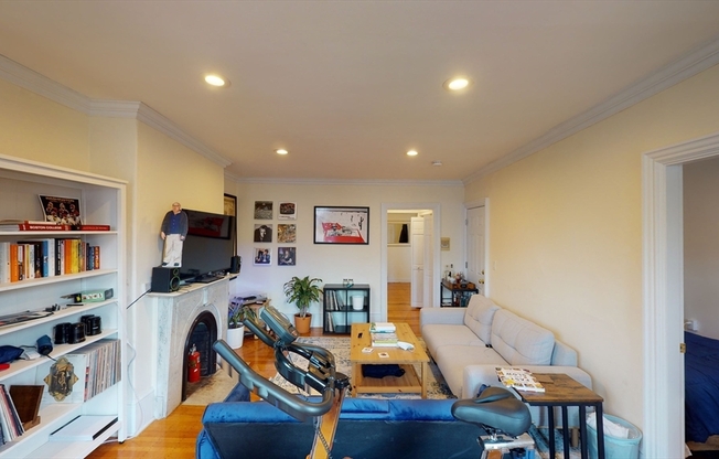 6 Brimmer St.