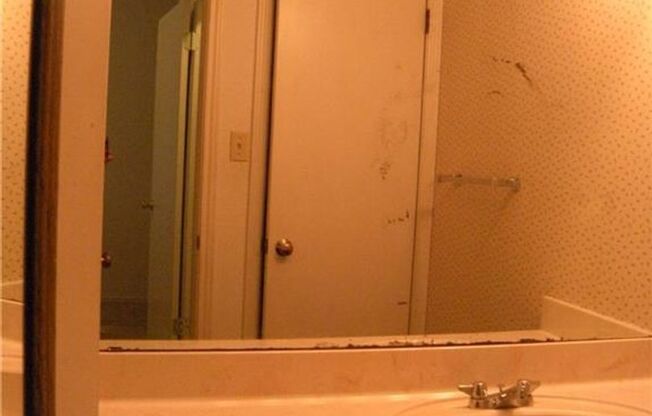 2 beds, 2.5 baths, $2,000