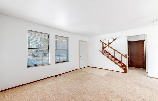 Huge 3 bed/2 bath/2 car attached garage townhome