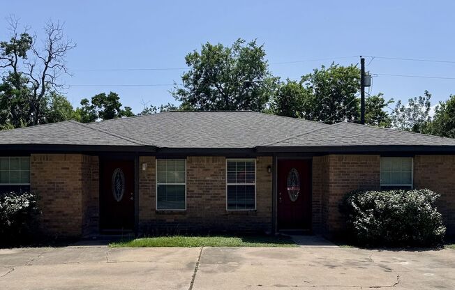 College Station -2 Bedroom 1 Bath duplex, the unit has a fenced yard, yard maintenance