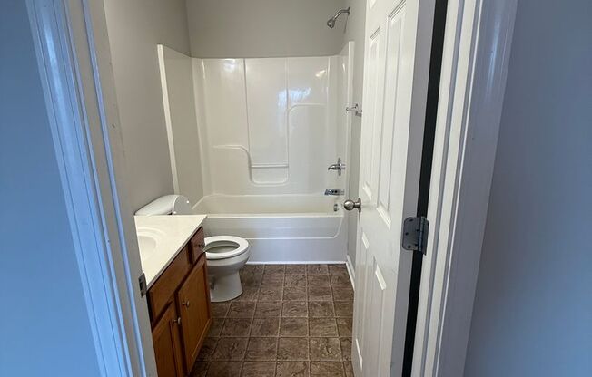 2 beds, 2 baths, $900, Unit 348D