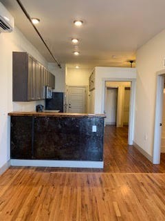 1 bed, 1 bath, 562 sqft, $1,325, Unit 206