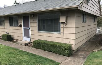 1 bed, 1 bath, $1,100, Unit 140