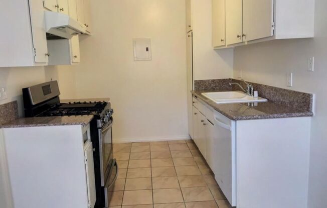 2 beds, 2 baths, $2,650