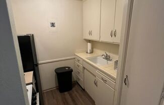 1 bed, 1 bath, 486 sqft, $1,195, Unit 4