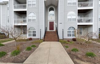 Gorgeous modern Main Level 2 bedroom 2 bath condo in SW Greensboro off W. Wendover.