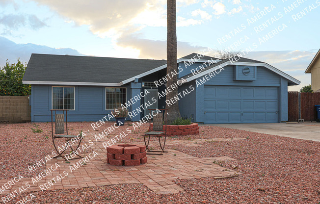 324 S RITA LN