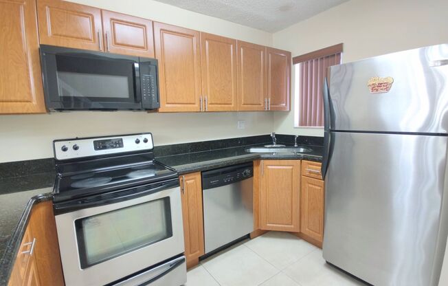 2 beds, 1.5 baths, $2,300, Unit #201