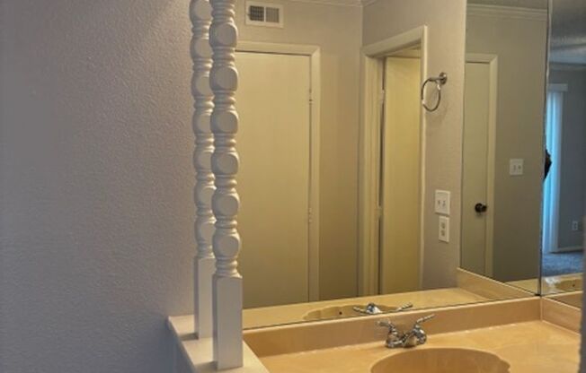 2 beds, 2 baths, 1,202 sqft, $920, Unit 1103
