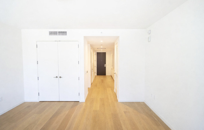 Studio, 1 bath, $2,195