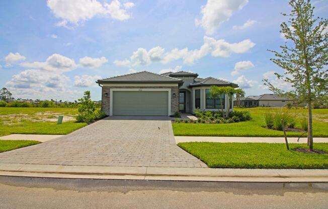 4400 LAKESIDE GRV PL