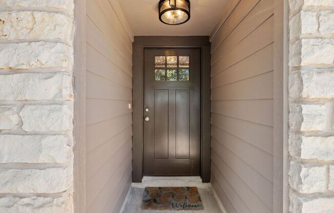 4Bed / 2Bath House Rental Just Minutes to the Domain and Downtown