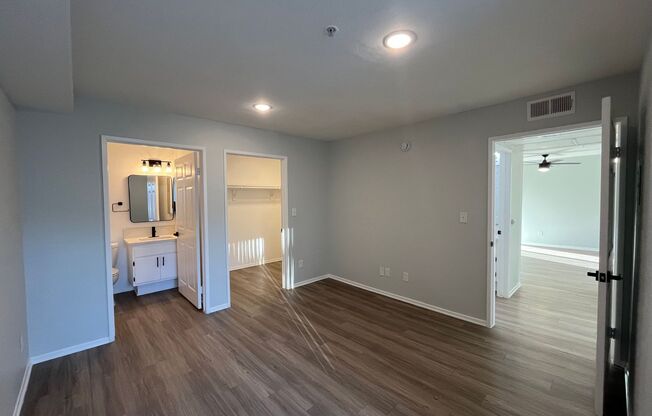 2 beds, 1.5 baths, 1,150 sqft, $1,998, Unit 305