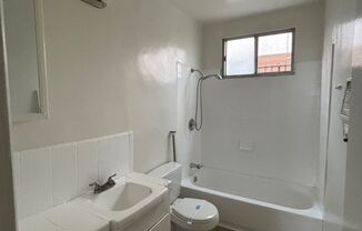 953 S WESTMORELAND AVE