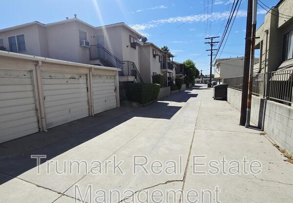 919 N GLENDALE AVE