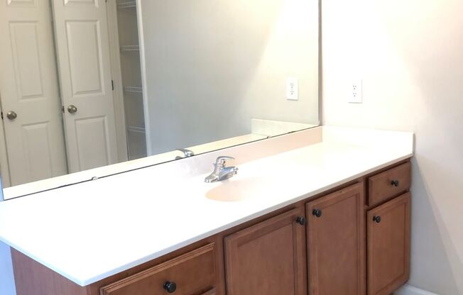 2 beds, 2 baths, 1,131 sqft, $1,475, Unit 2782-6