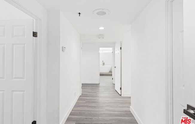 4 beds, 4 baths, 3,714 sqft, $12,040, Unit 1601