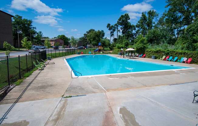 Del Vista Apartments Pool 3