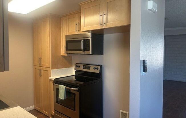 1 bed, 1 bath, 750 sqft, $2,205, Unit C1