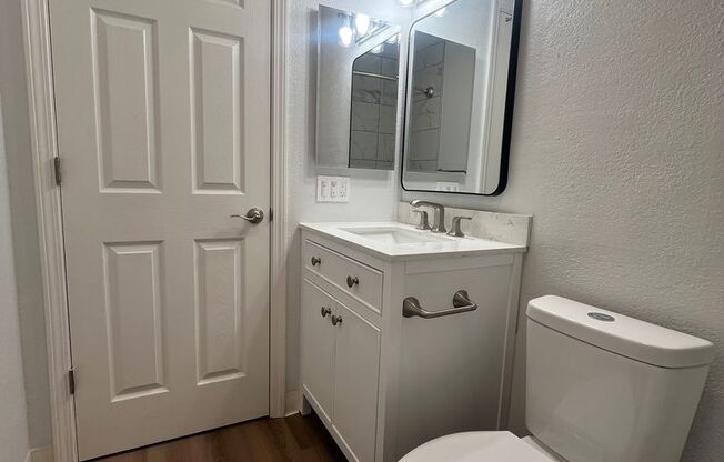 Studio, 1 bath, 380 sqft, $2,125, Unit 777-136