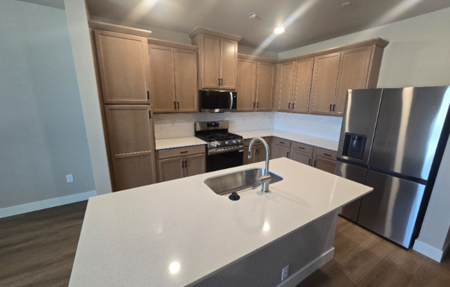 4824 RIV RDS DR
