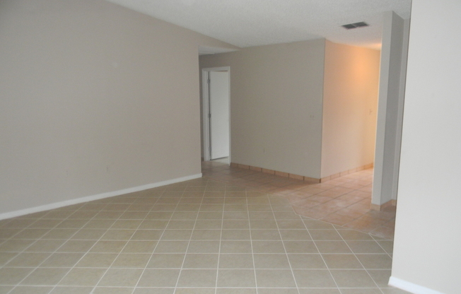 4 bedroom / 2bath Home for Rent Kissimmee