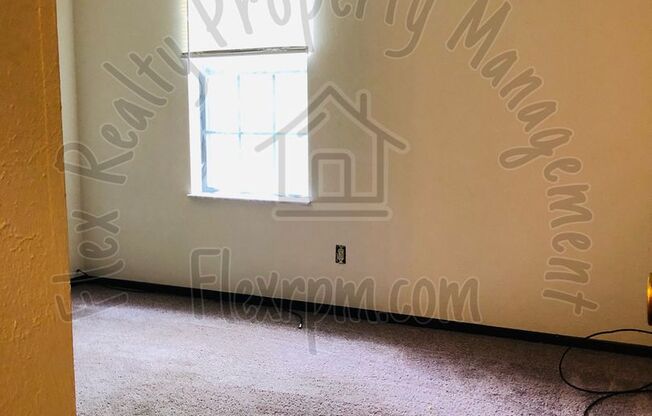 3353 W LASKEY RD