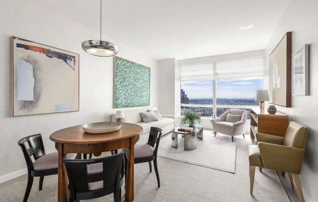 1 bed, 1 bath, 768 sqft, $5,500, Unit 45J