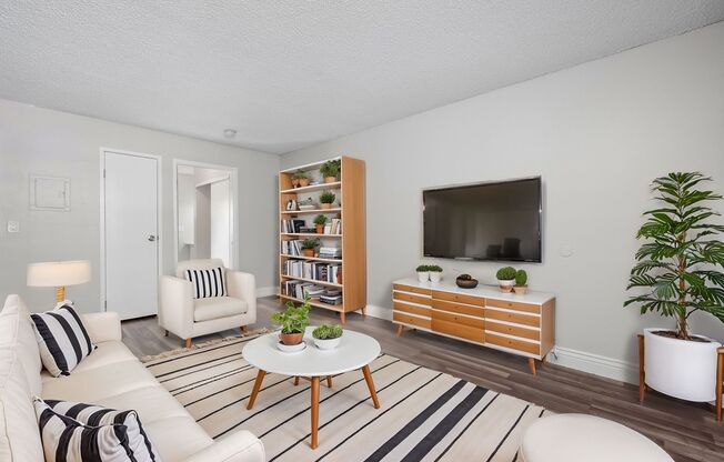 The Atrium - Beautiful Remodeled Apartments