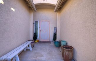 3 beds, 2 baths, $2,800