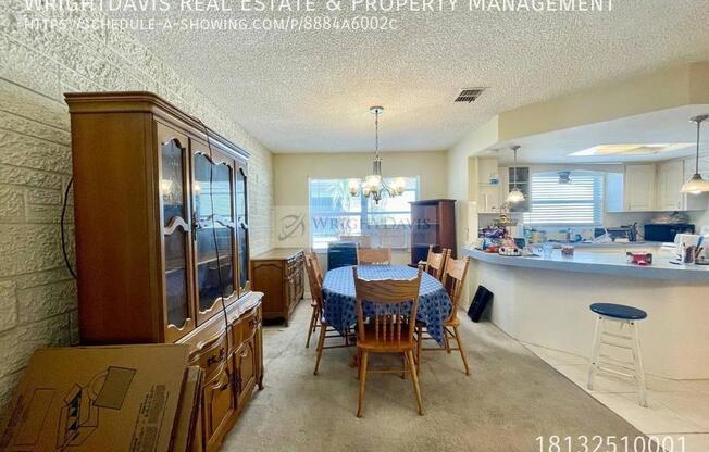 3 beds, 2 baths, 1,918 sqft, $1,950