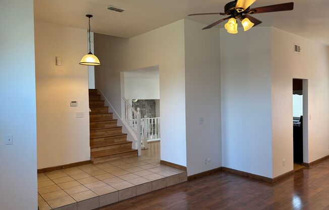 Close to Schools & Shopping