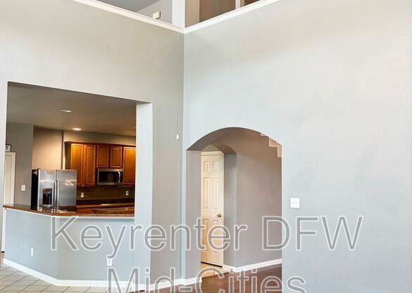 409 ROYAL CREST DR