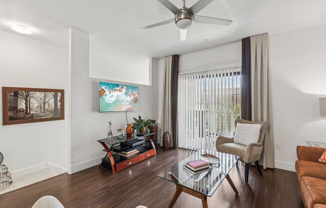 1 bed, 1 bath, 898 sqft, $1,430, Unit 1053