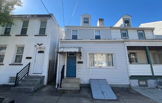 4BD/2BTH House in the HEART of Southside Flats! Laundry & Central AC - HACP Accepted