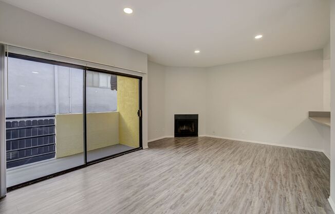 2 beds, 2 baths, 1,000 sqft, $2,698, Unit 150