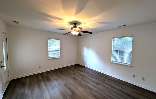 Minutes from Plaza Midwood/Uptown!  Belmont Neighborhood! GreeenWay!