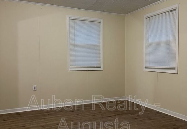 4432 WRIGHTSBORO RD