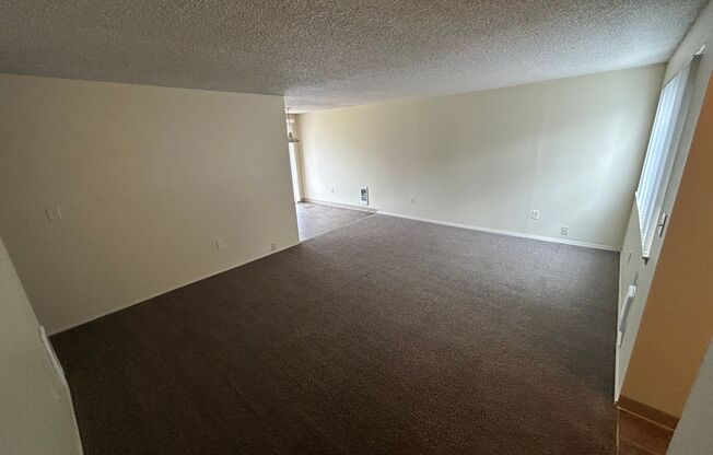 2 beds, 1 bath, 875 sqft, $1,250, Unit 1613