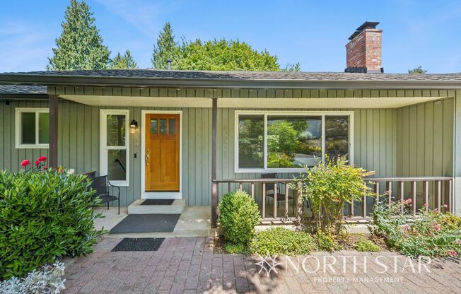 Beautiful Lake Oswego Ranch Home in Red Fox Hills Neighborhood