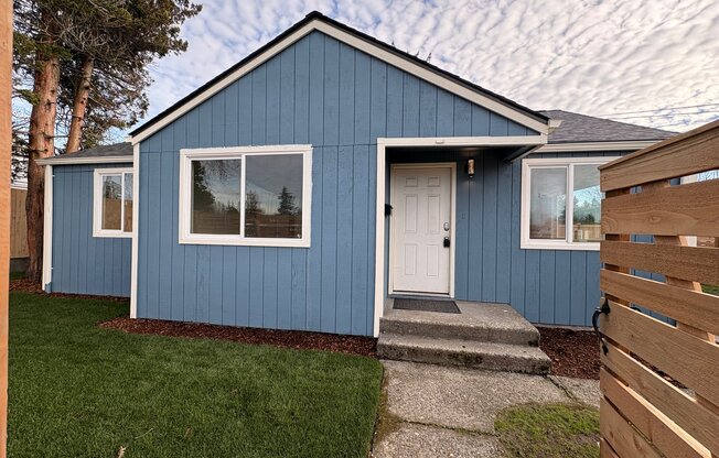13610 8 AVE SW