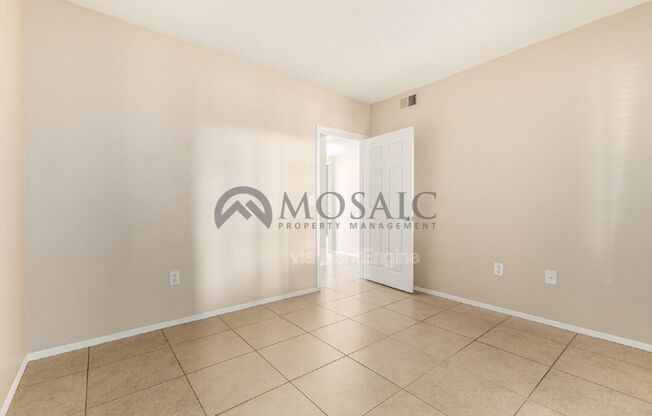 2 beds, 2 baths, 1,010 sqft, $1,600, Unit 1046