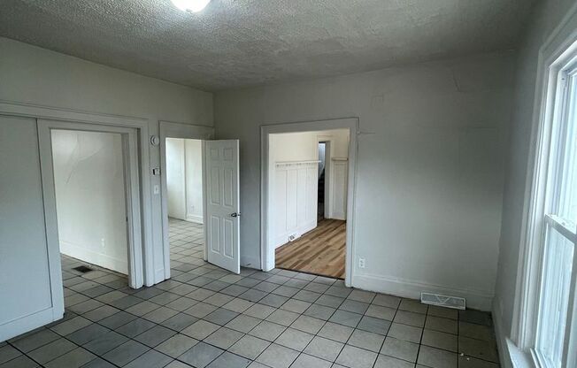 1120-1122 W Locust St. (Duplex)(ACE PROPERTY)