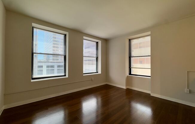 2 beds, 2 baths, 930 sqft, $2,000, Unit HA-802