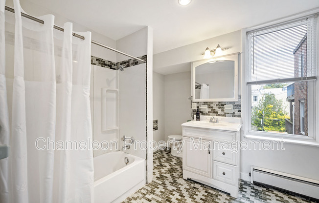 929 N 6 ST