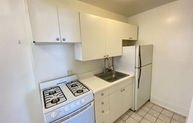1 bed, 1 bath, 425 sqft, $1,595, Unit 755-108