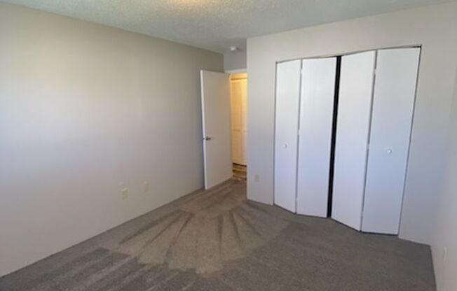 2 beds, 2 baths, 856 sqft, $869, Unit 2827-1817