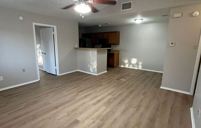 3 beds, 2 baths, 1,100 sqft, $1,895, Unit B