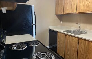 3 beds, 2 baths, 643 sqft, $2,550, Unit B402
